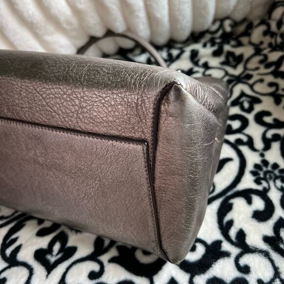 MUST HAVE Coach The Borough Bag in Metallic Leather Gold 32323 - Picture 5 of 10